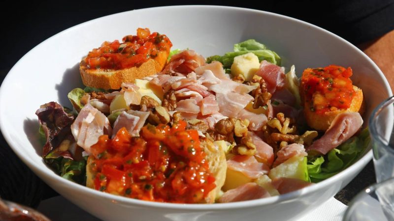 Trop petit ou trop grand ? Voici comment choisir le saladier idéal pour sublimer vos salades composées